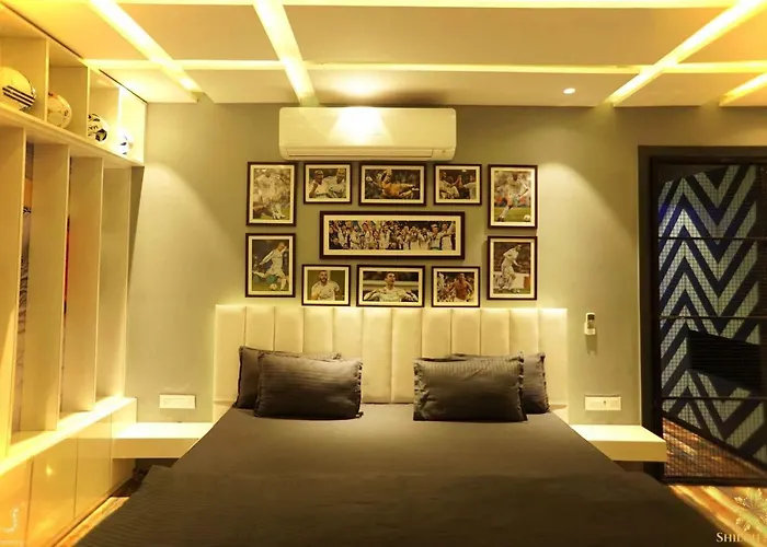 Sport Bar Villa 6Bhk Infinity Pool With Waterfall Igatpuri